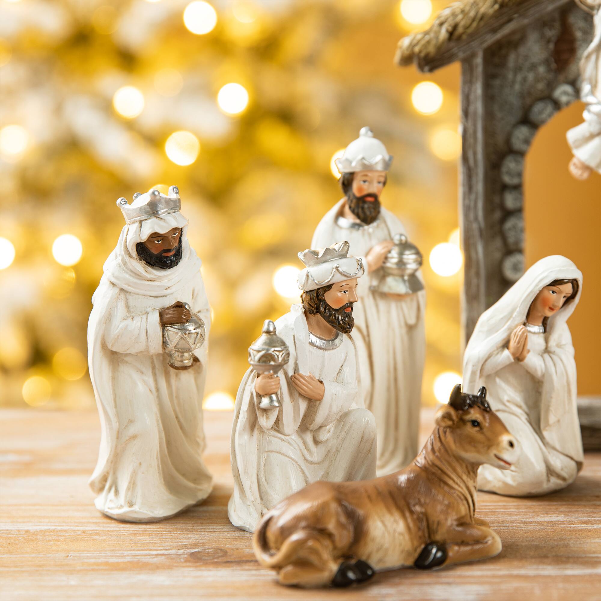 Alt View 4. Glitzhome - 11pcs Resin Nativity Figurine Set (KD) - Ivory.