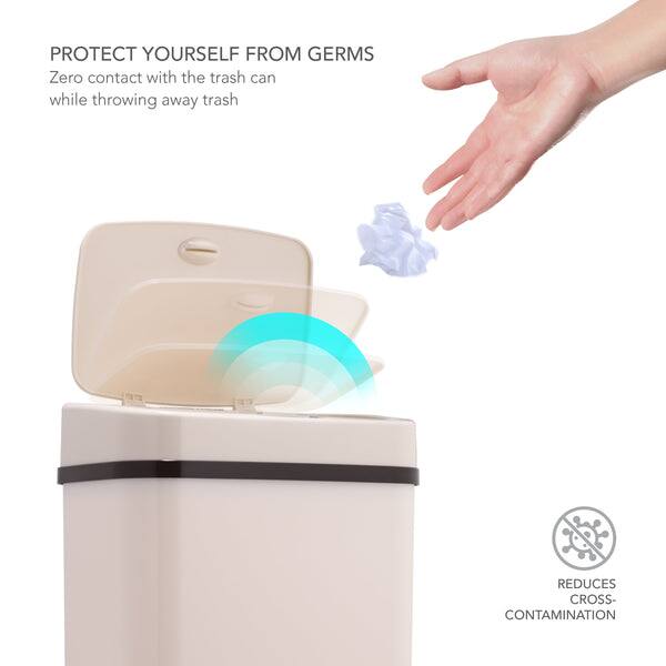 PROTECT YOURSELF FROM GERMS  
Zero contact with the trash can while throwing away trash  

REDUCES CROSS-CONTAMINATION