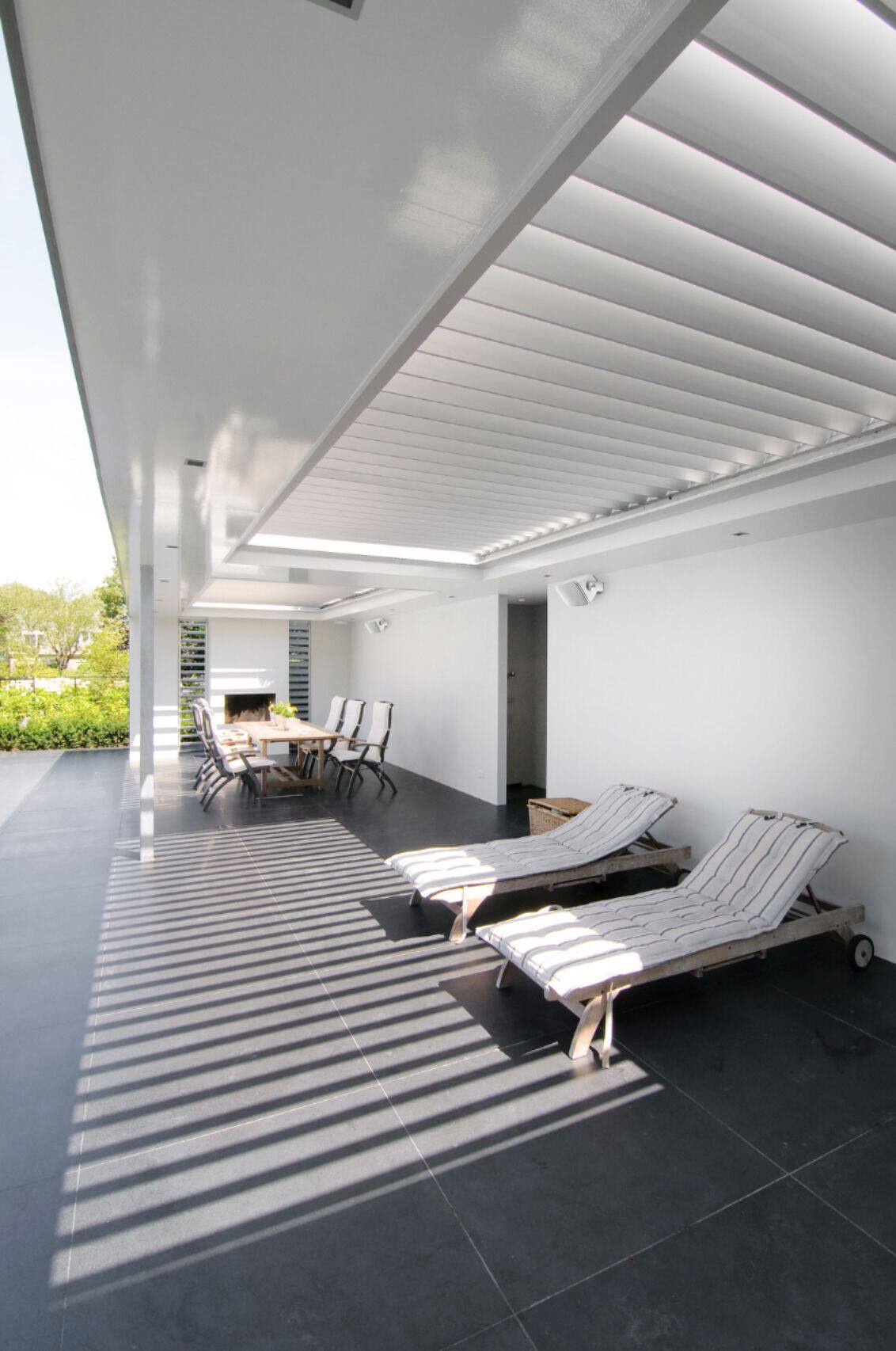 Alt View 18. Bowers & Wilkins - Architectural Monitor 5" 100W 2-Way Indoor/Outdoor Loudspeakers (Pair) - White.