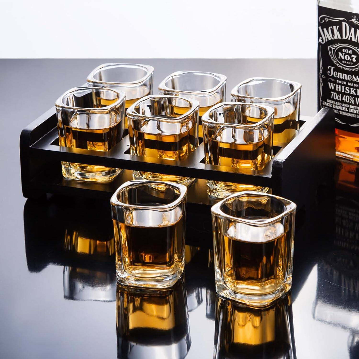 Jack Daniel's Old No. 7 Tennessee Sour Mash Whiskey 70cl 40% Vol. Jack Daniel's Tennessee