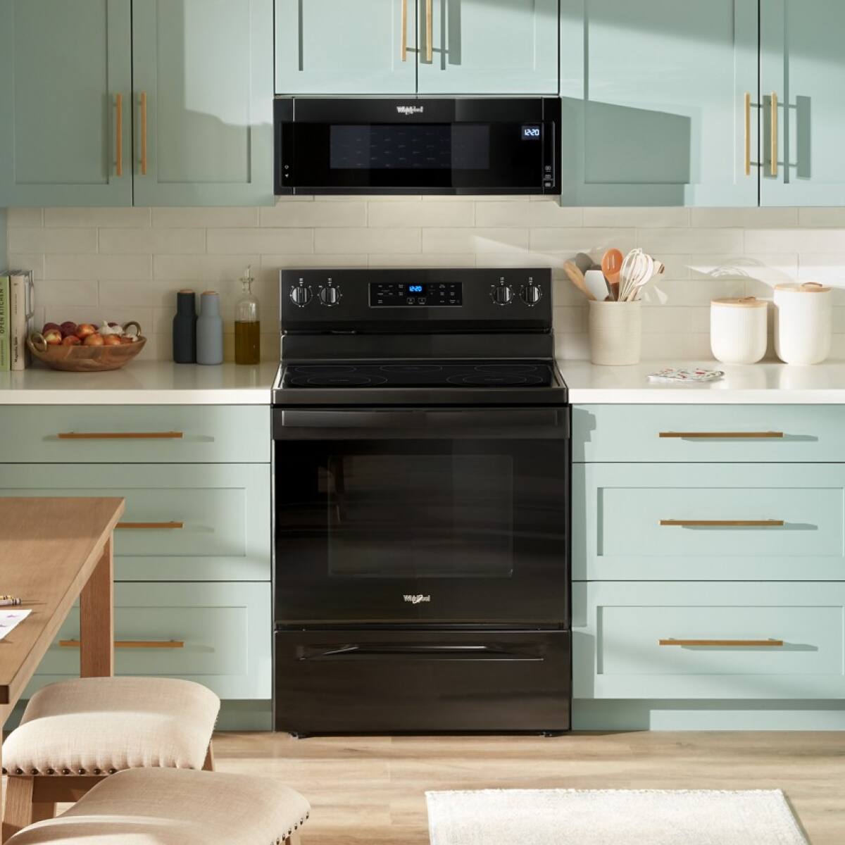 Alt View 6. Whirlpool - Whirlpool - 5.3 Cu. Ft. Freestanding Electric Range with Cooktop Flexibility - Black - Black.
