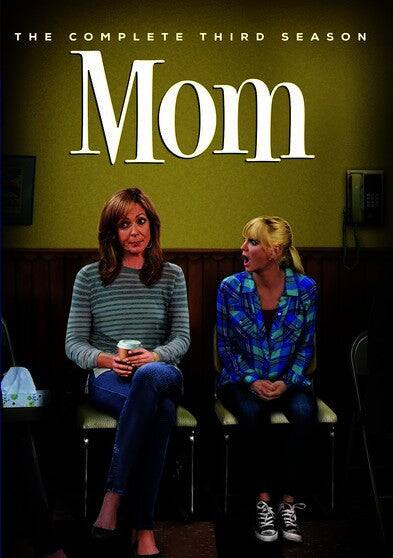 Front. Mom: The Complete Third Season  - DVD.
