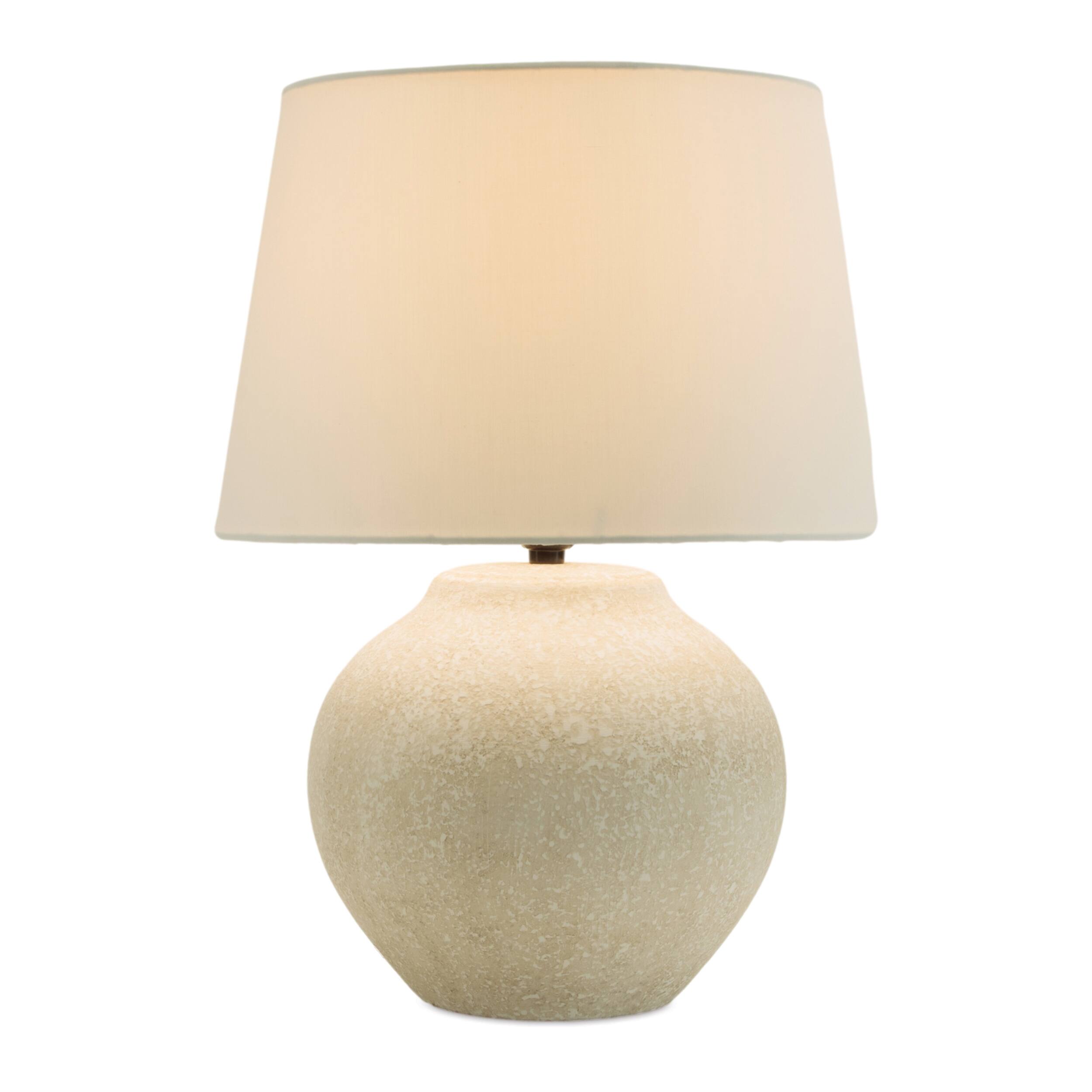 BreeBe - Distressed Ceramic Table Lamp 20"H - Beige