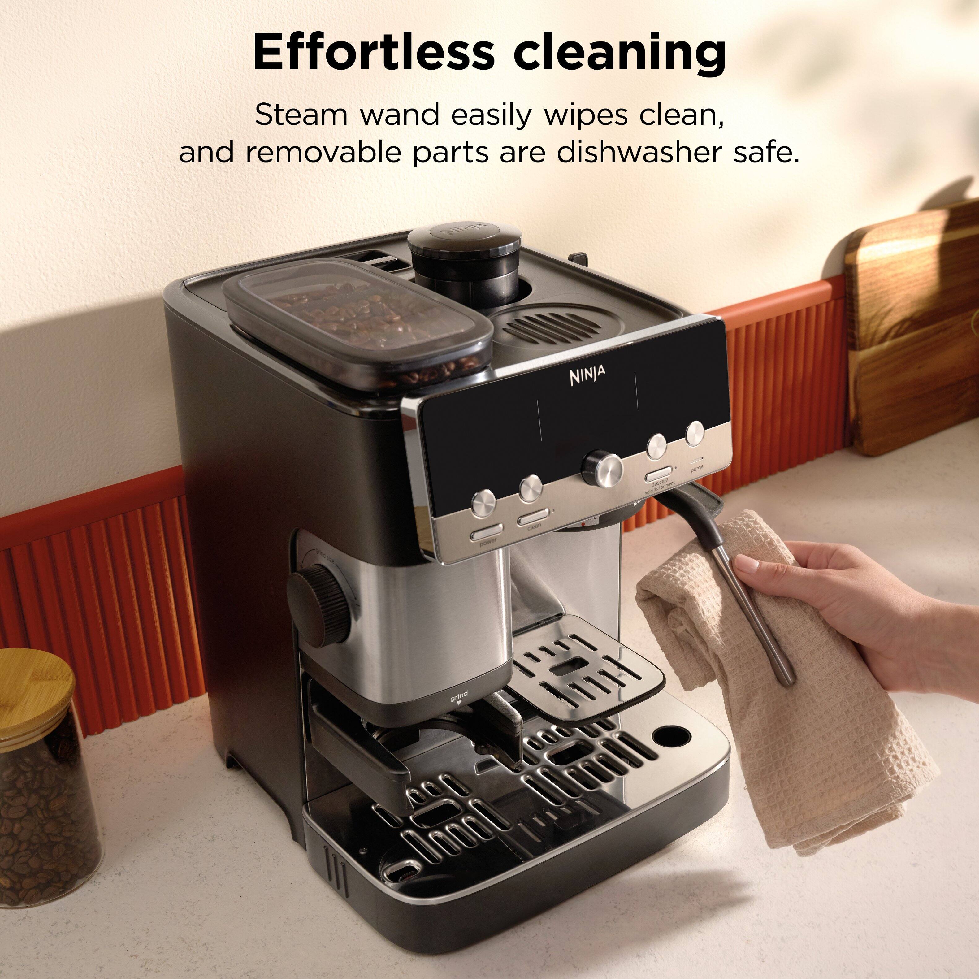 Effortless cleaning  
Steam wand easily wipes clean, and removable parts are dishwasher safe.  
NINJA - IHL 00 Doodl