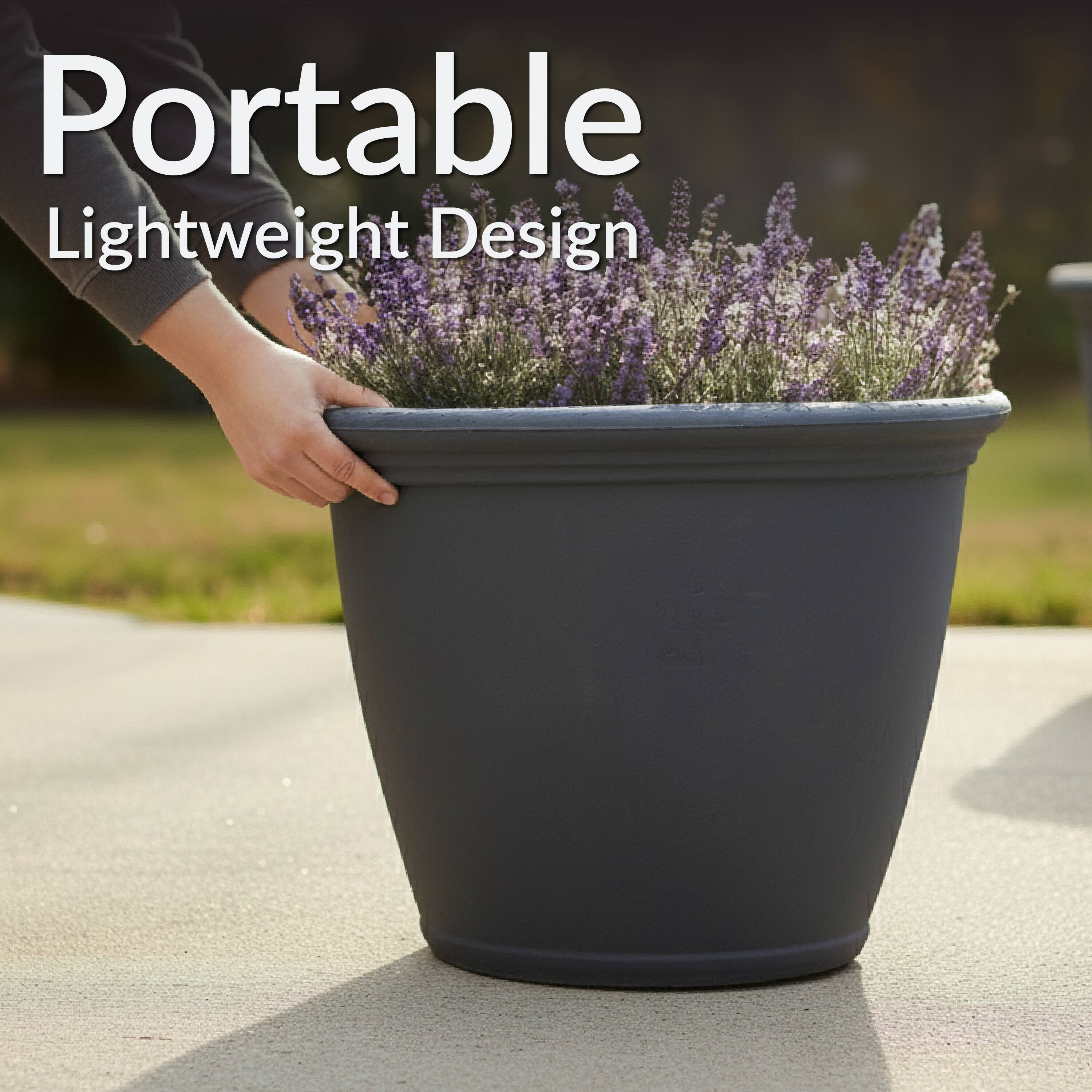 Portable  
Lightweight Design