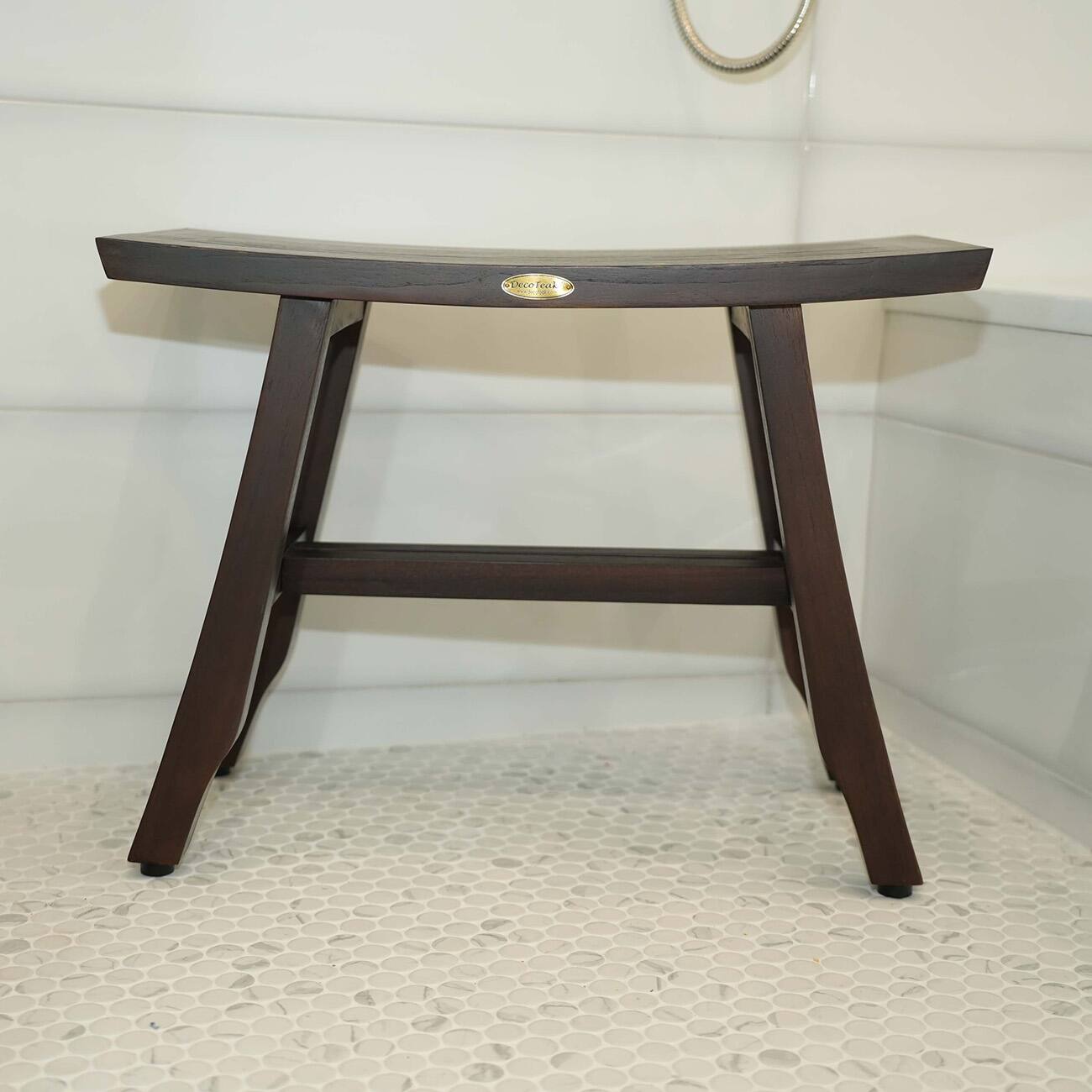 The text on the image is: "Deco table"