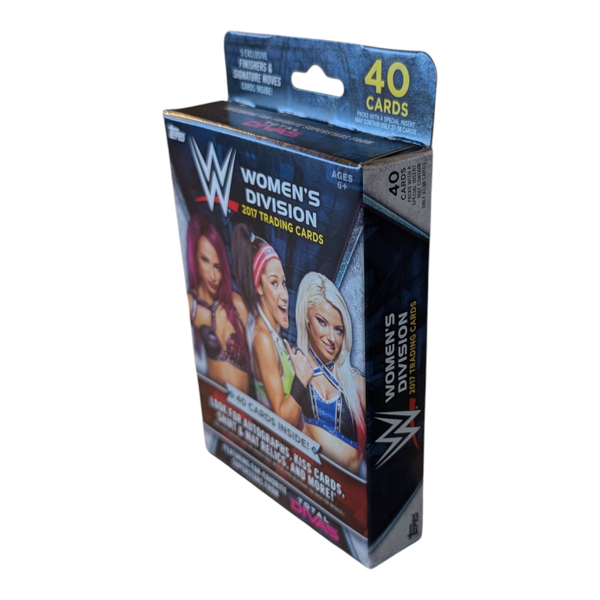 FINISHERS & SIGNATURE MOVES  
40 CARDS  
AGES 6+  
WOMEN'S DIVISION  
2017 TRADING CARDS  
40 CARDS PACKS  
SPECIAL DIVISION ONLY  
2017 TRADING CARDS  
LOOK FOR AUTOGRAPHS, MAT RELICS, AND KISS CARDS INSIDE!