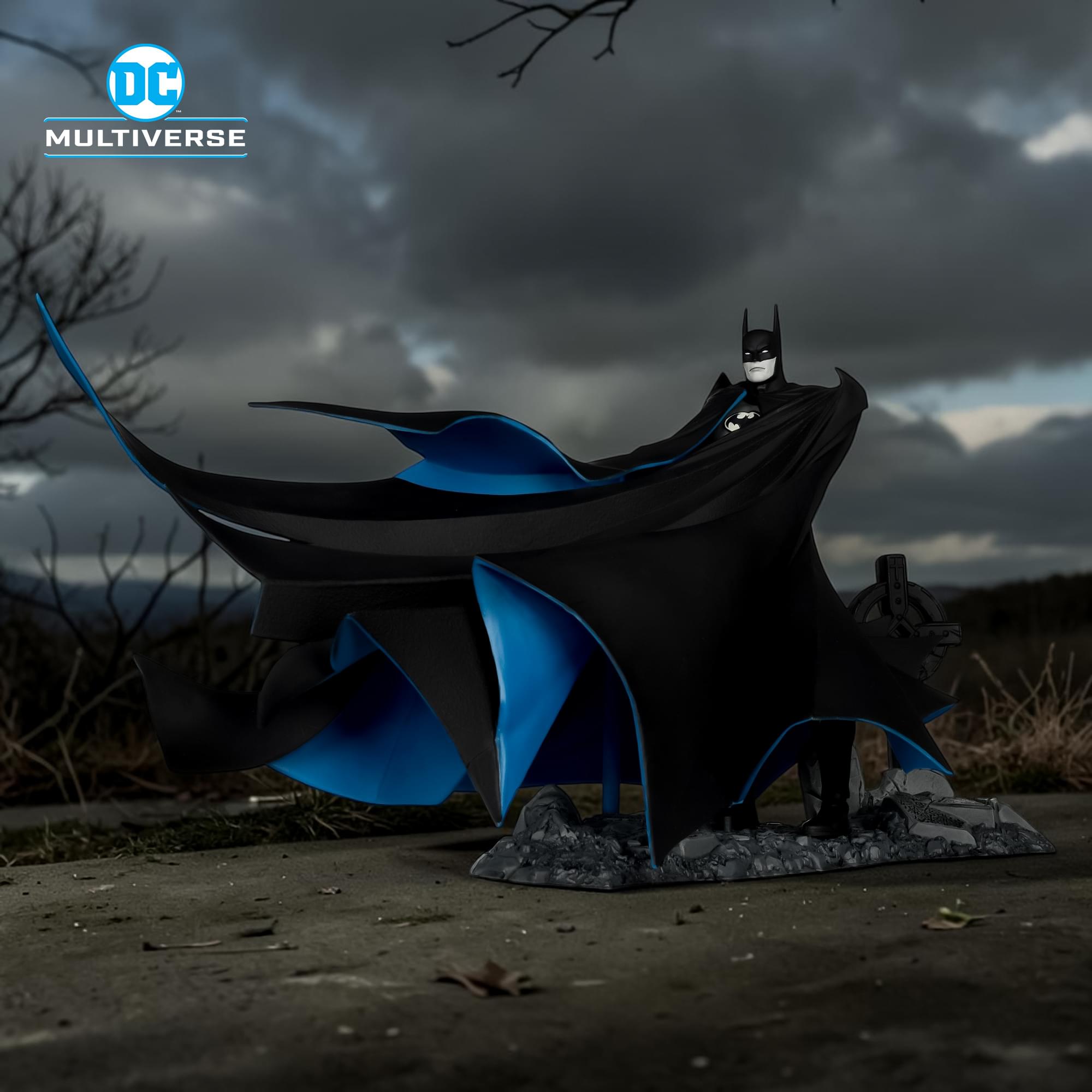 Alt View 5. McFarlane Toys - DC Multiverse Batman: Year Two Figure | Gold Label Batman BW Accent Edition - Black.