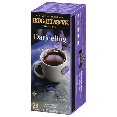 FAMILY TEA BLENDERS  
BIGELOW  
SINCE 1945  

Darjeeling  
BLACK TEA  

28 TEA BAGS  
REMOVE FOR DISPENSER USE  

NET WT 2.11 OZ (59g)