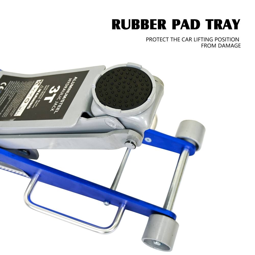 AWARNING - GGO 00 | 3T JACK ALUMINUM/STEEL  
RUBBER PAD TRAY PROTECT THE CAR LIFTING POSITION FROM DAMAGE