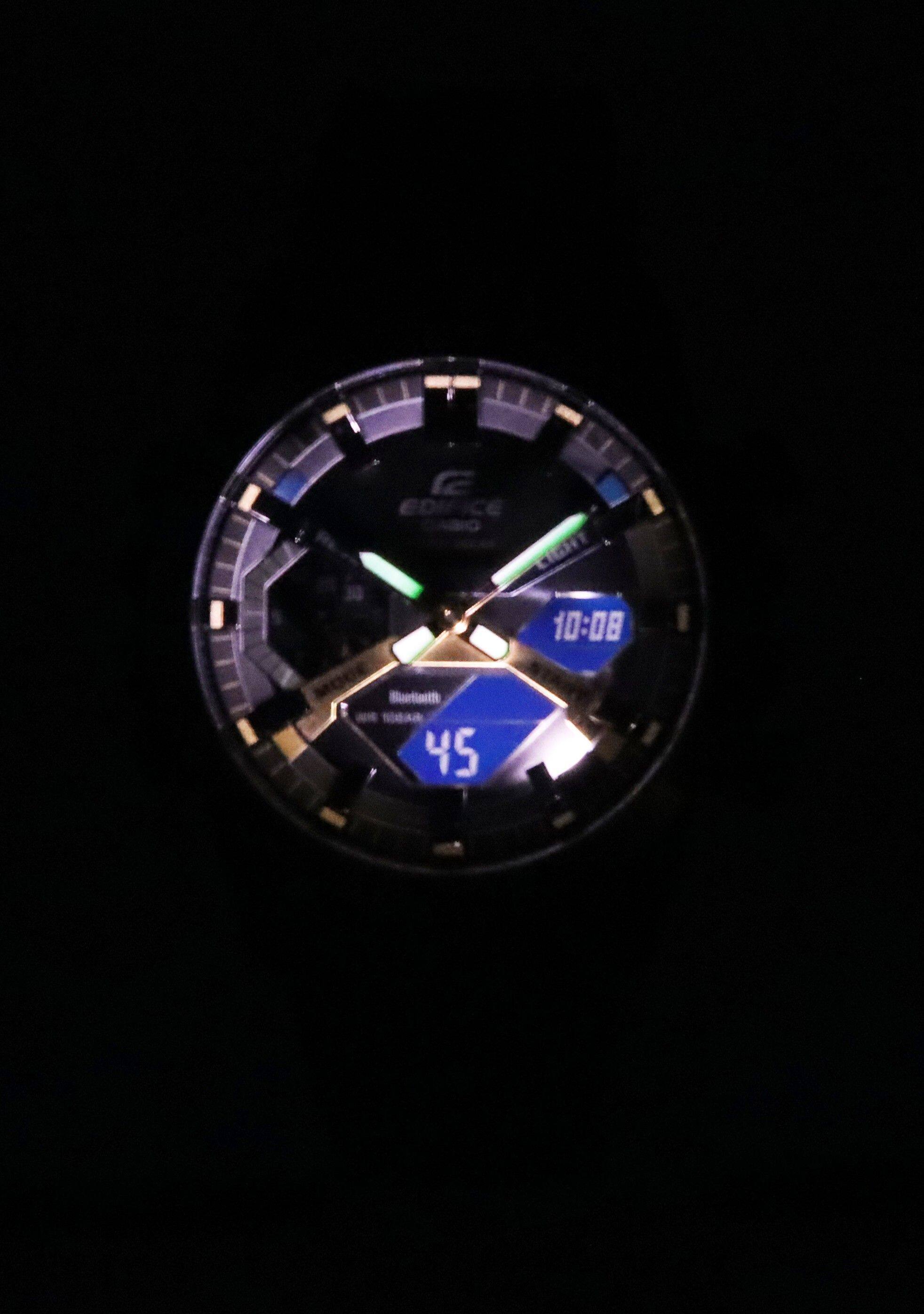 Casio Edifice Sospensione Nighttime Drive Analog Digital