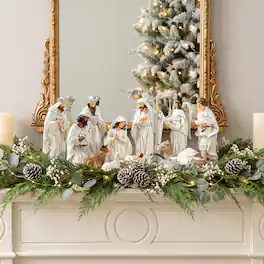 Glitzhome - 12pcs Resin Nativity Figurine Set - Ivory