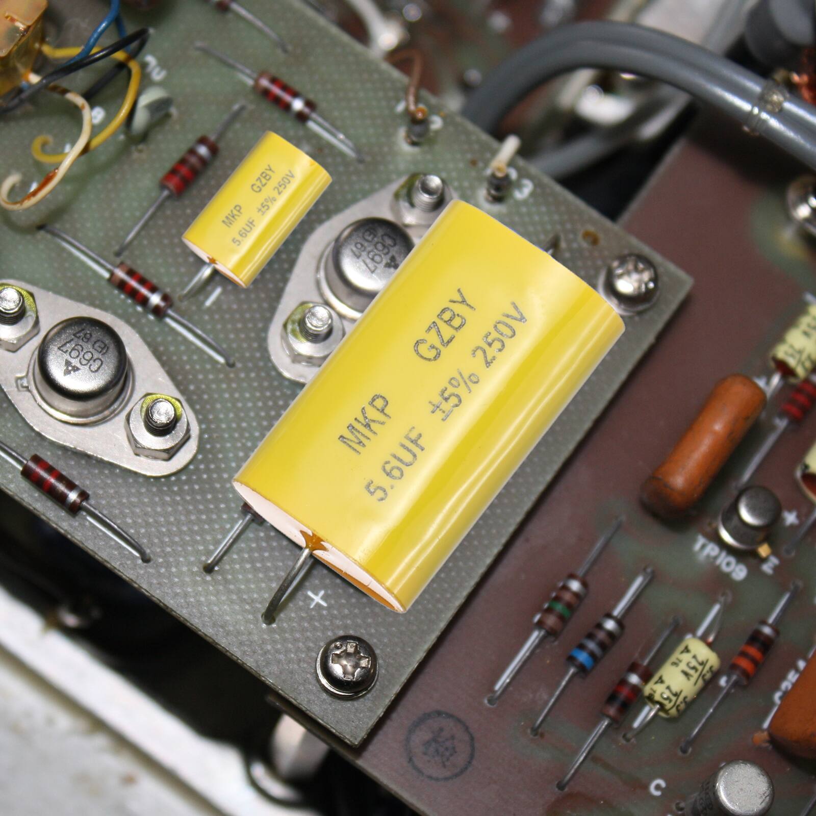 29C L9 L690 (E) GZBY 250V 15% 6UF 5 67 C697 GZBY 250V P 5% 5.6UF + TPI09 Z A.16 ASL A 1 C