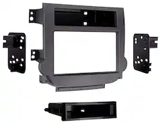 Front. Metra - Dash Kit for Select 2013-2016 Chevrolet Malibu DIN DDIN - Gray.