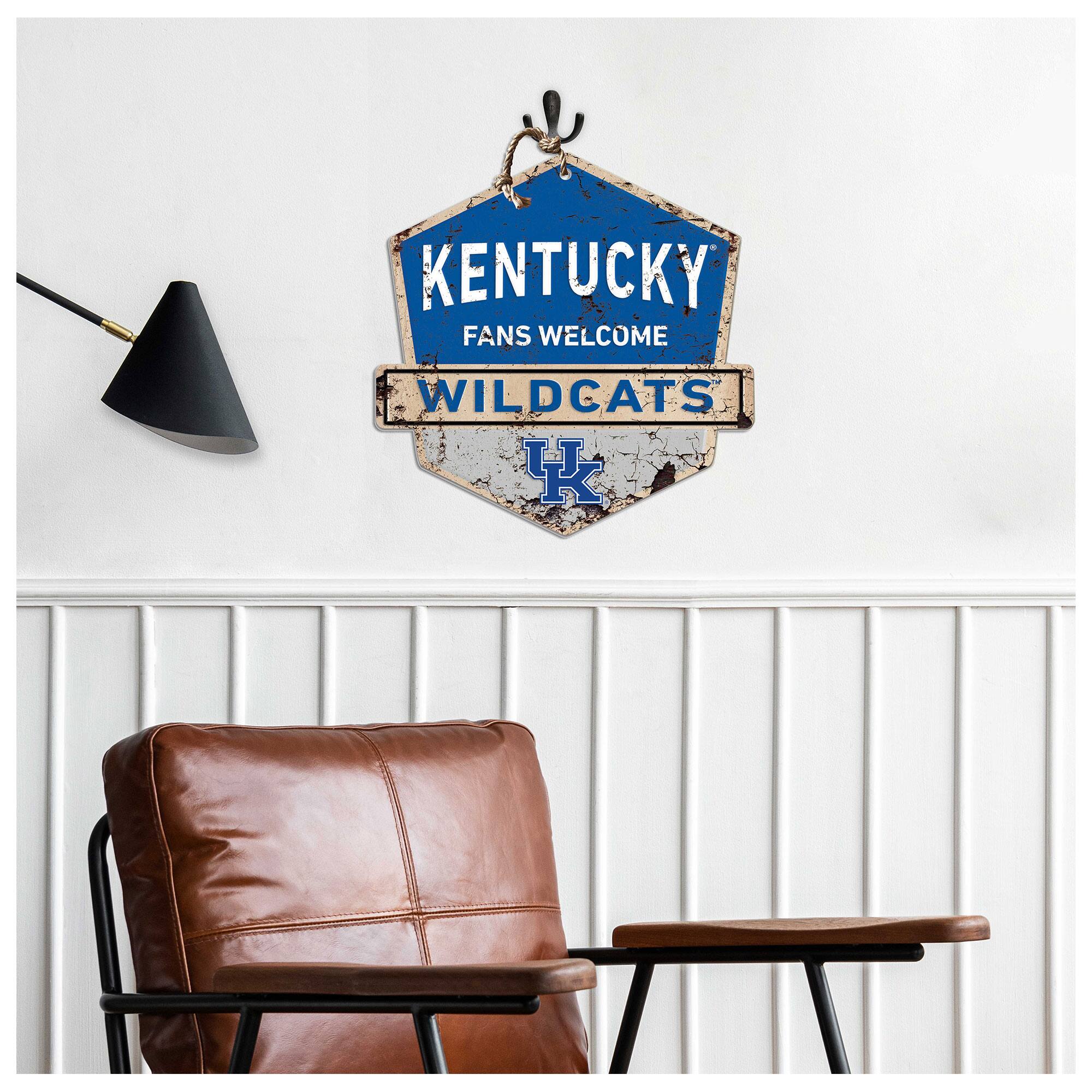 KENTUCKY FANS WELCOME WILDCATS