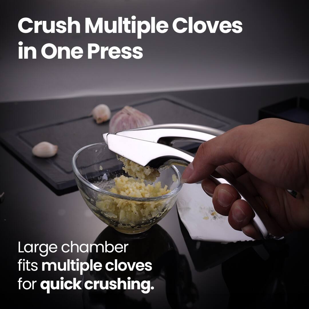 Crush Multiple Cloves in One Press

Large chamber fits multiple cloves for quick crushing.