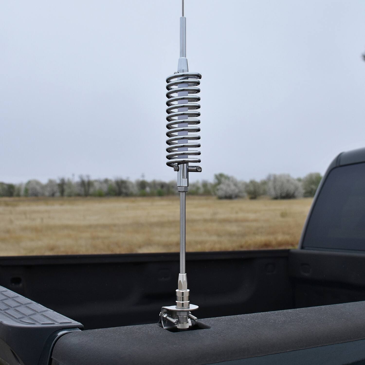 Alt View 1. Browning - Browning Br-28 10,000-watt High-performance 25 Mhz To 30 Mhz Broad-band Round-coil Cb Antenna, 63 Inches Tall - Gold.