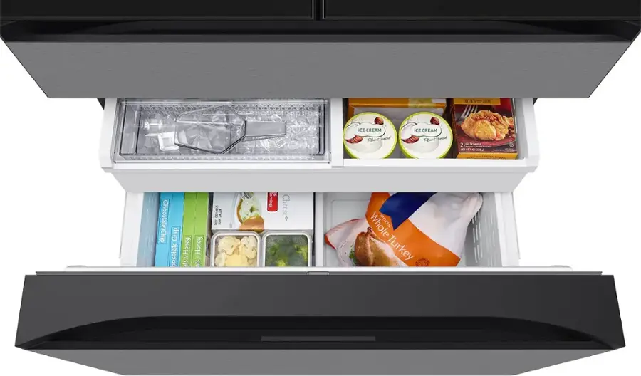 The text on the image reads:

TP UTI O ST ICE CREAM Plart bud ICE CREAM Plartboud b4ondl 2 twiN SO - a Chocolate Chip Chip Honey Honey hocolate ats 3 ats 3  g130V K-OE)  Pas NITWEWO2 96 Servings Cheese Whole FROZEN Turkey.

Corrected text:

TP UTI O ST ICE CREAM Plart bud ICE CREAM Plartboud b4ondl 2 twiN SO - a Chocolate Chip Chip Honey Honey hocolate ats 3 ats 3  g130V K-OE)  Pas NITWEWO2 96 Servings Cheese Whole FROZEN Turkey.