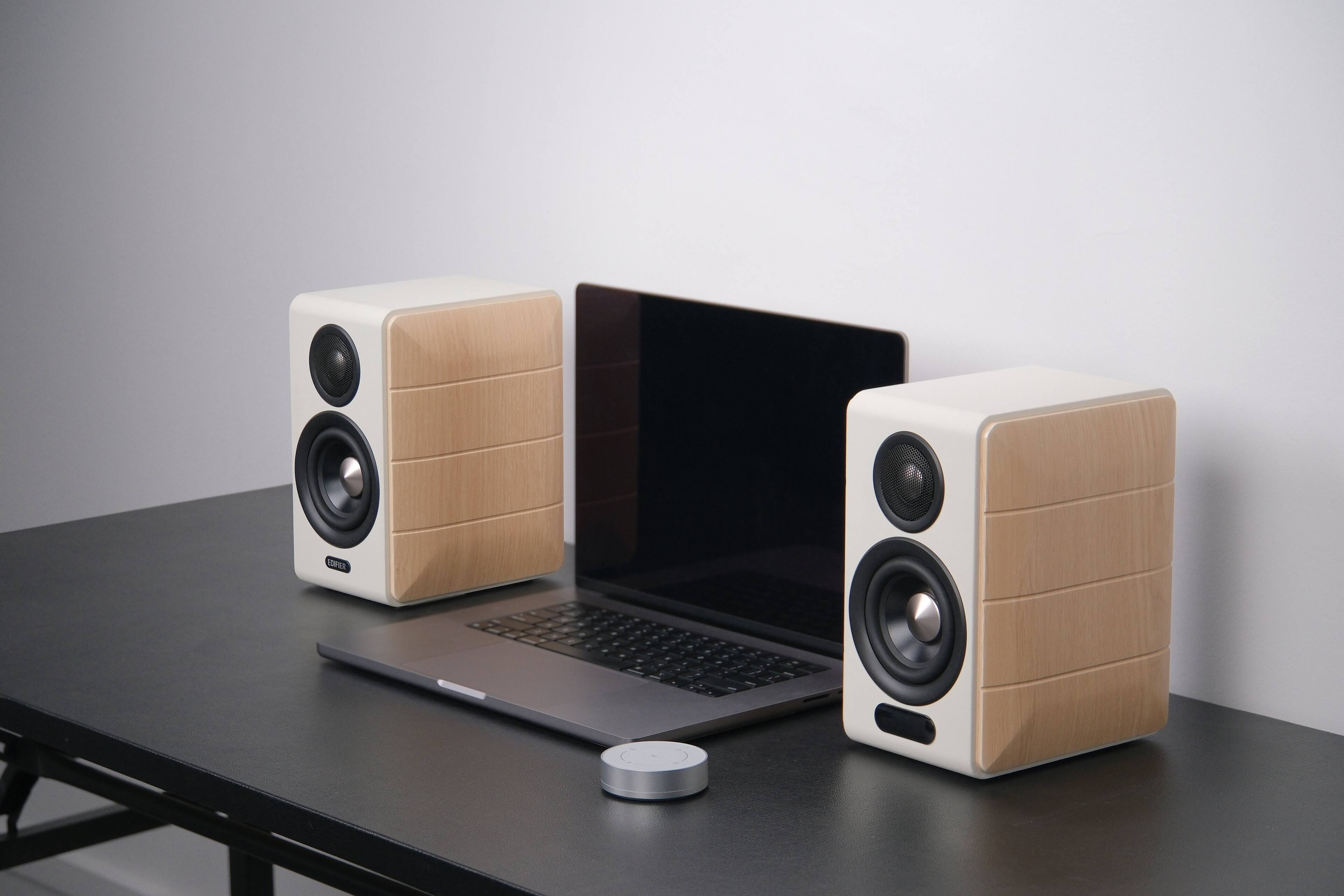 Alt View 14. Edifier - S880DBMKII Hi-Res 2.0 Bookshelf Speakers (Pair) - White.