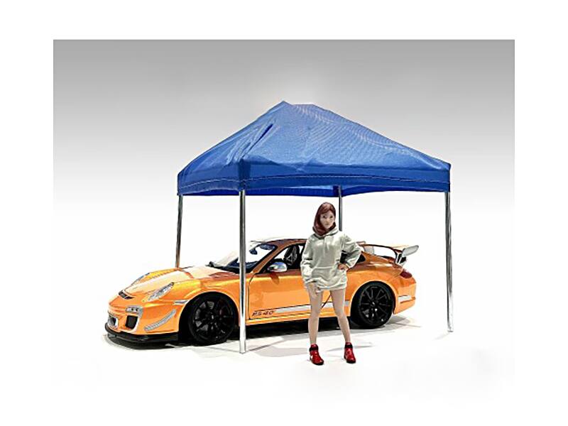 Left. American Diorama - "Hip Hop Girls" Figure 2 for 1/24 Scale Models by American Diorama - Multi.