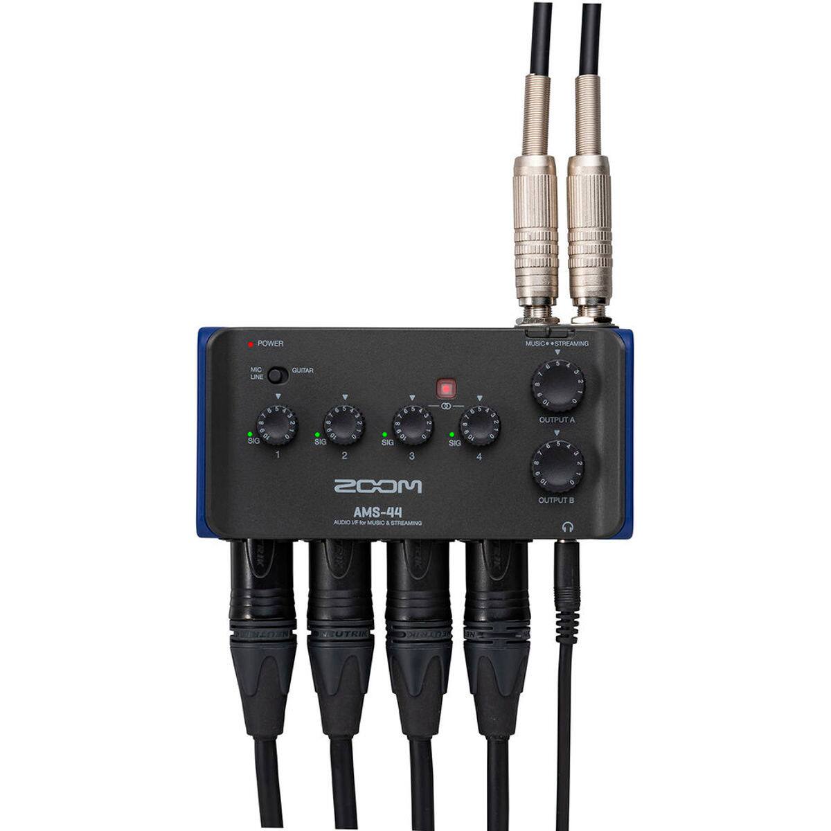 POWER  
MUSIC STREAMING  
MIC LINE  
GUITAR  
SIG 1  
SIG 2  
SIG 3  
SIG 4  
OUTPUT A  
OUTPUT B  
ZOOM  
AMS-44  
AUDIO IF FOR MUSIC & STREAMING