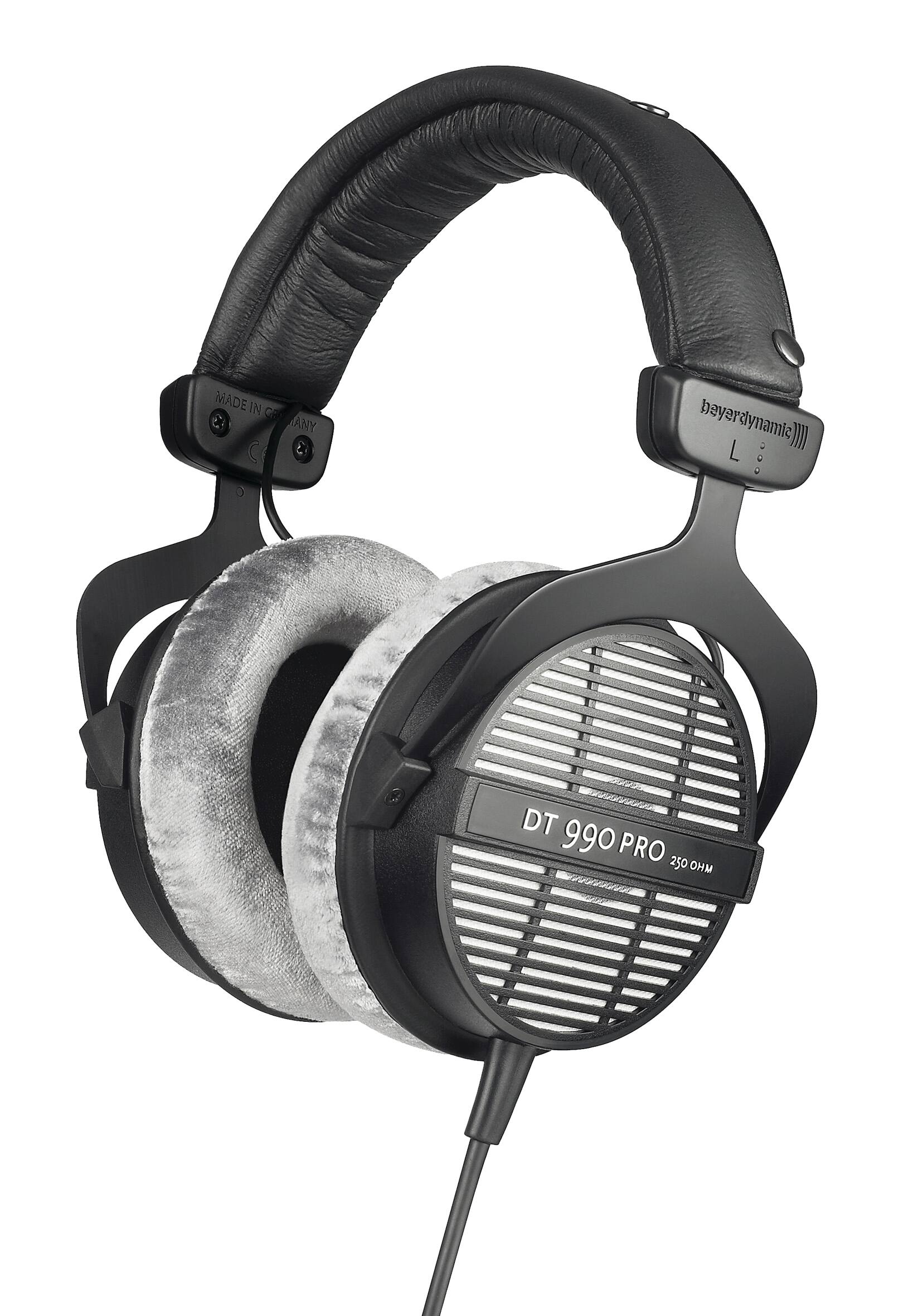 MADE IN GERMANY  
beyerdynamic  
DT 990 PRO 250 OHM
