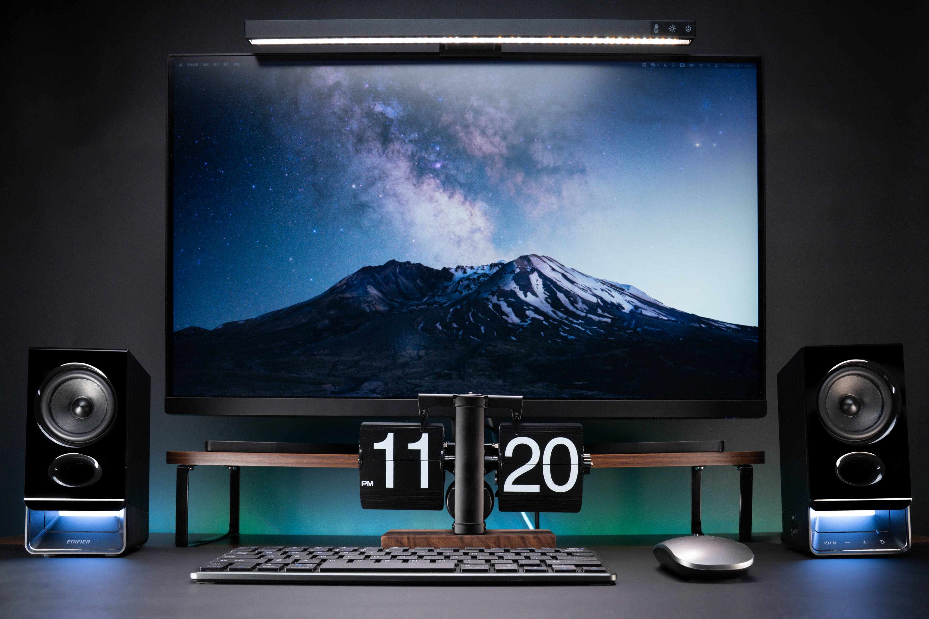 Alt View 1. Edifier - R20BT Bluetooth 6.0 Bookshelf Speakers (Pair) - Black.