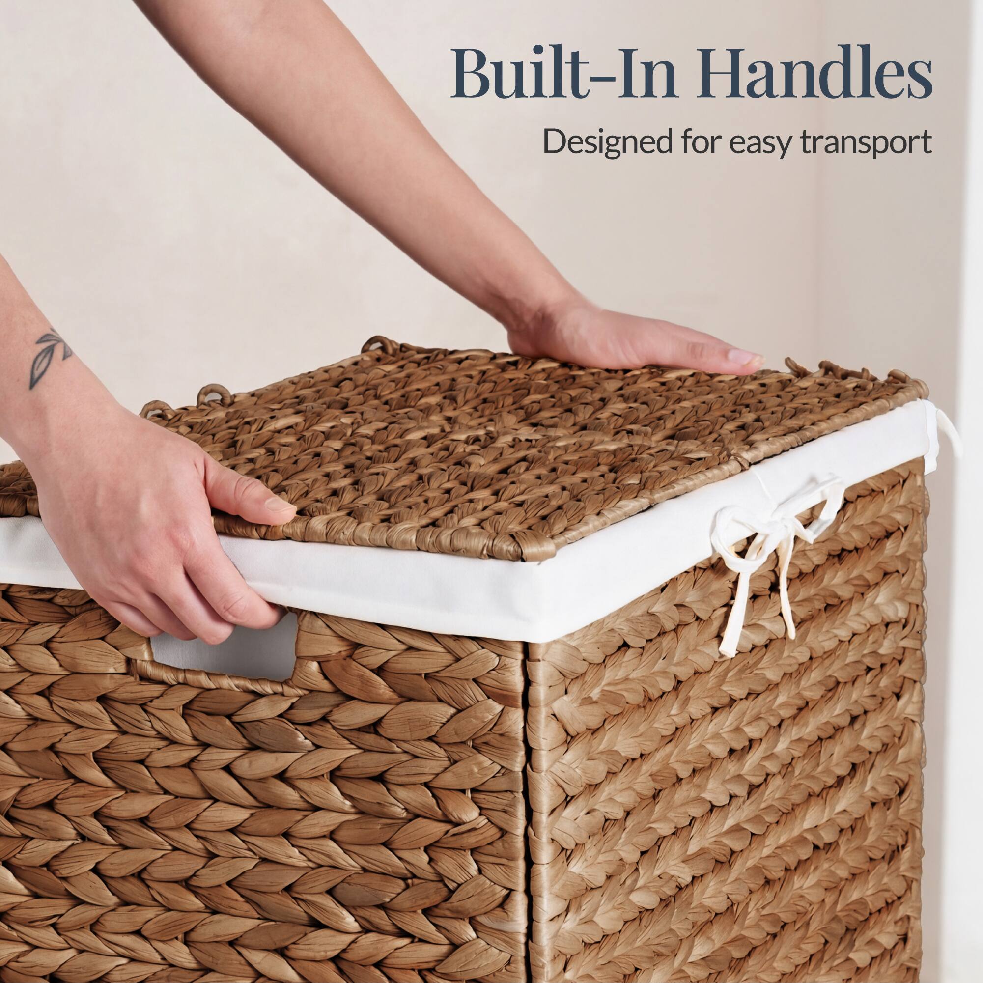 Built-In Handles  
Designed for easy transport