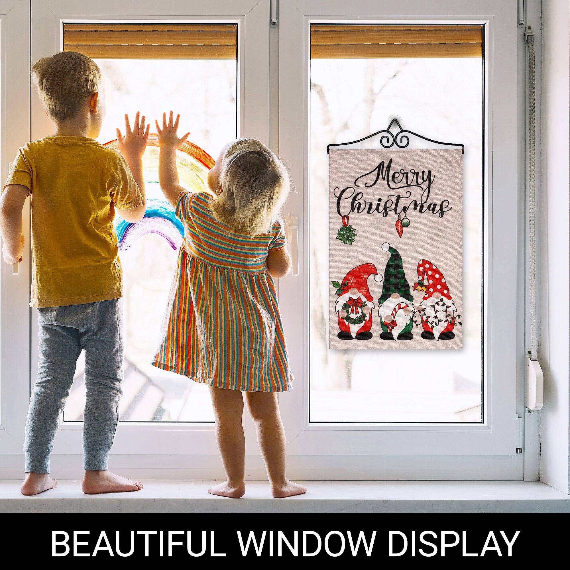 Merry Christmas

BEAUTIFUL WINDOW DISPLAY