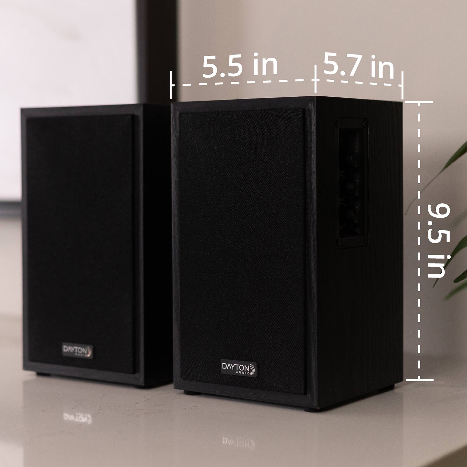 5.5 in  
5.7 in  
9.5 in  
DANTON  
DAYTON AUDIO