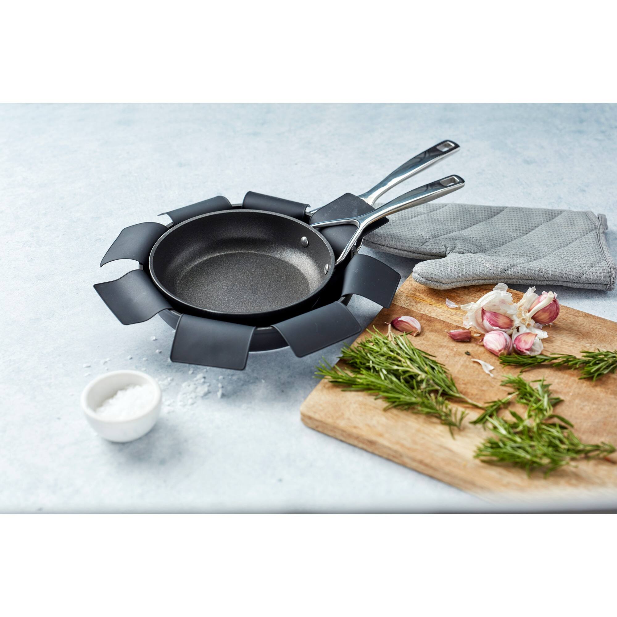 Alt View 2. Demeyere - Demeyere Silicone Pan Protectors - Set of 2 - Black.