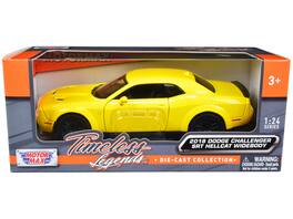 2018 Dodge Challenger SRT Hellcat Widebody Yellow 1/24 Diecast Model Car by Motormax
