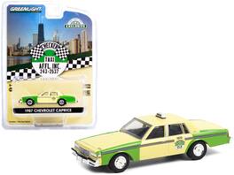 Greenlight - 1987 Chevrolet Caprice "Chicago Checker Taxi Affl Inc." "Hobby Exclusive" 1/64 - Yellow And Green