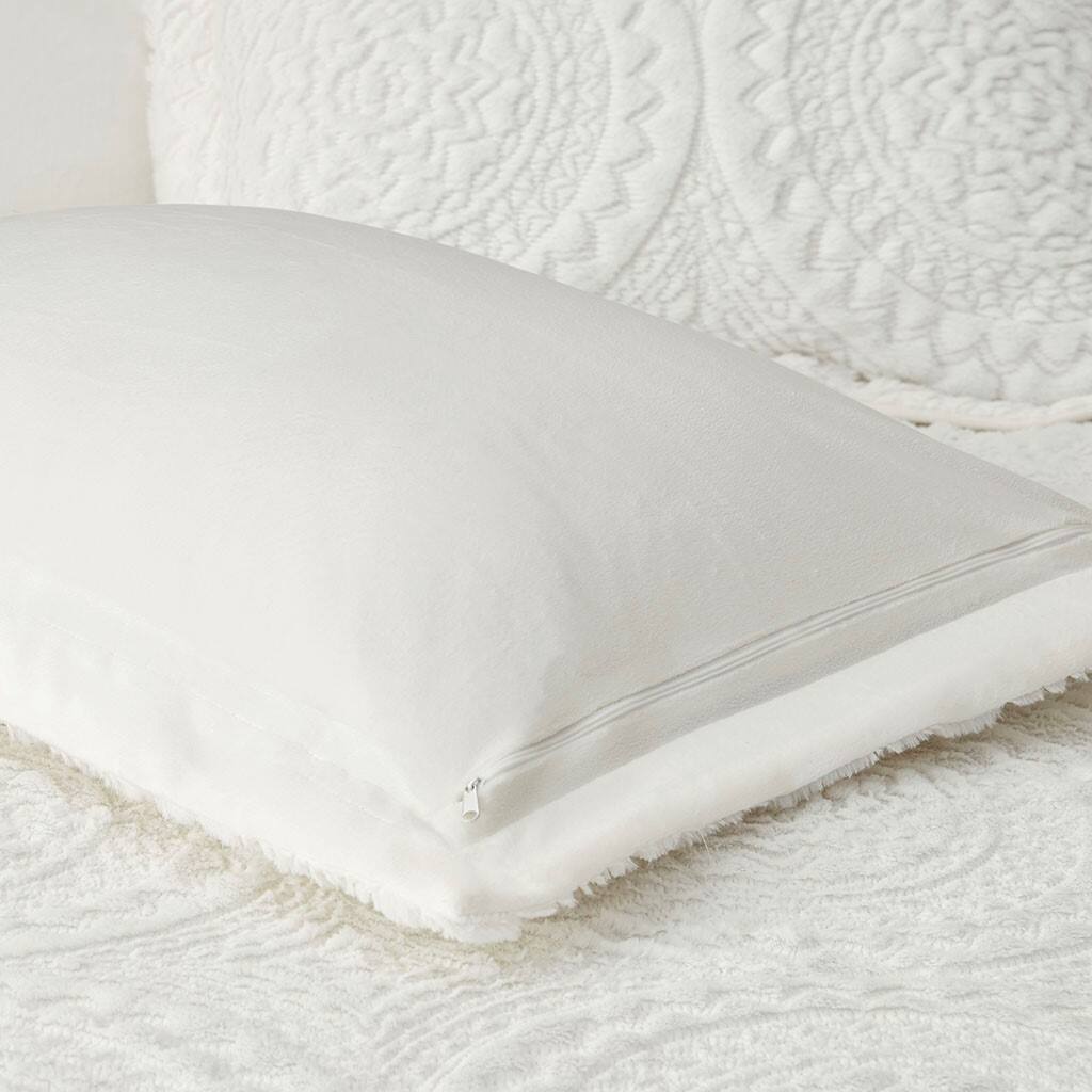 Alt View 3. Gracie Mills - Gracie Mills Blum Faux Fur Medallion Duvet Cover Set - Ivory.