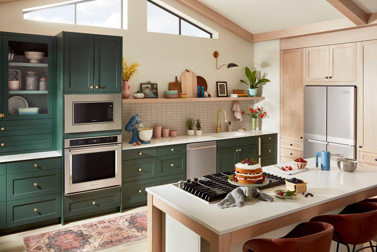 Alt View 18. KitchenAid - 1.5 Cu. Ft. Countertop Microwave with Sensor Cooking and Air Fry - Stainless steel.