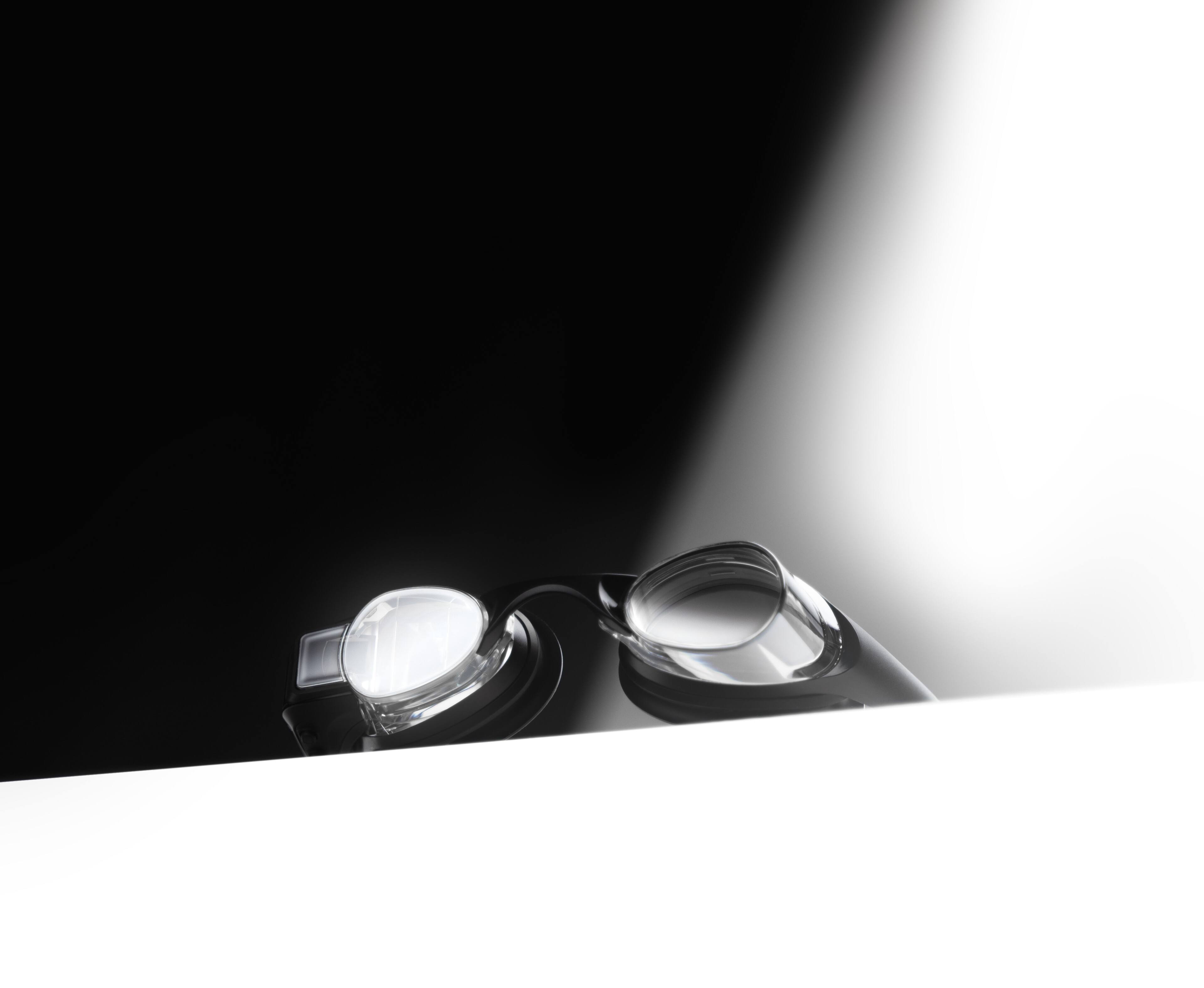 Left. FORM - Smart Swim 2 LT - Black.