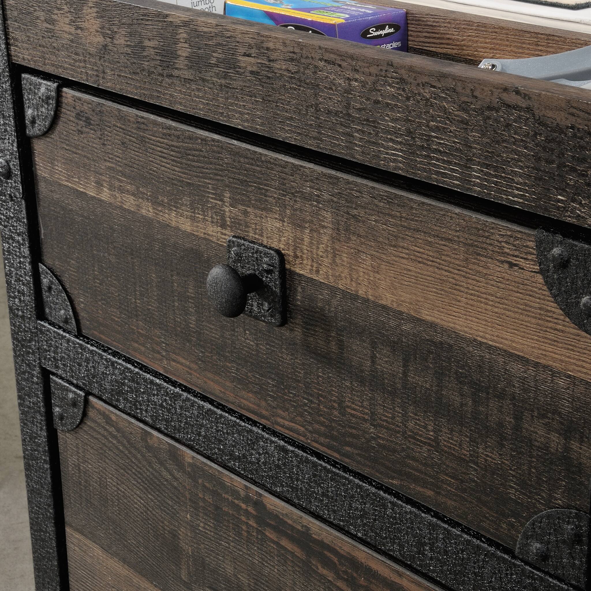 Jumbo Nails  
Simple  
Nails