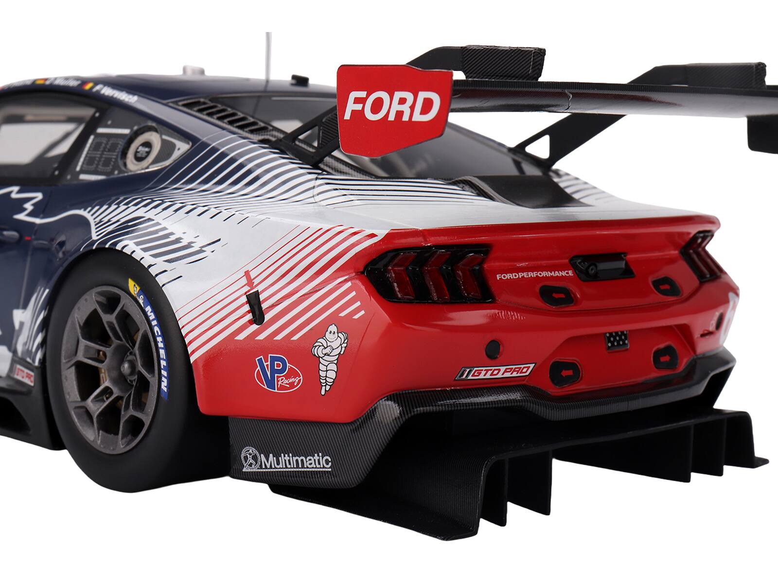 FORD  
FORD PERFORMANCE  
GTD PRO  
Multimatic  
Michelin  
VP Racing  
GTD PRO