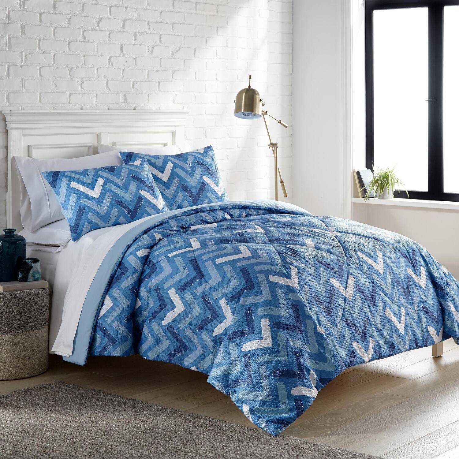 Angle. Shavel Home Products - Shavel 100% Polyester Luxury Seersucker Chevron Comforter Set Twin Blue - Blue.