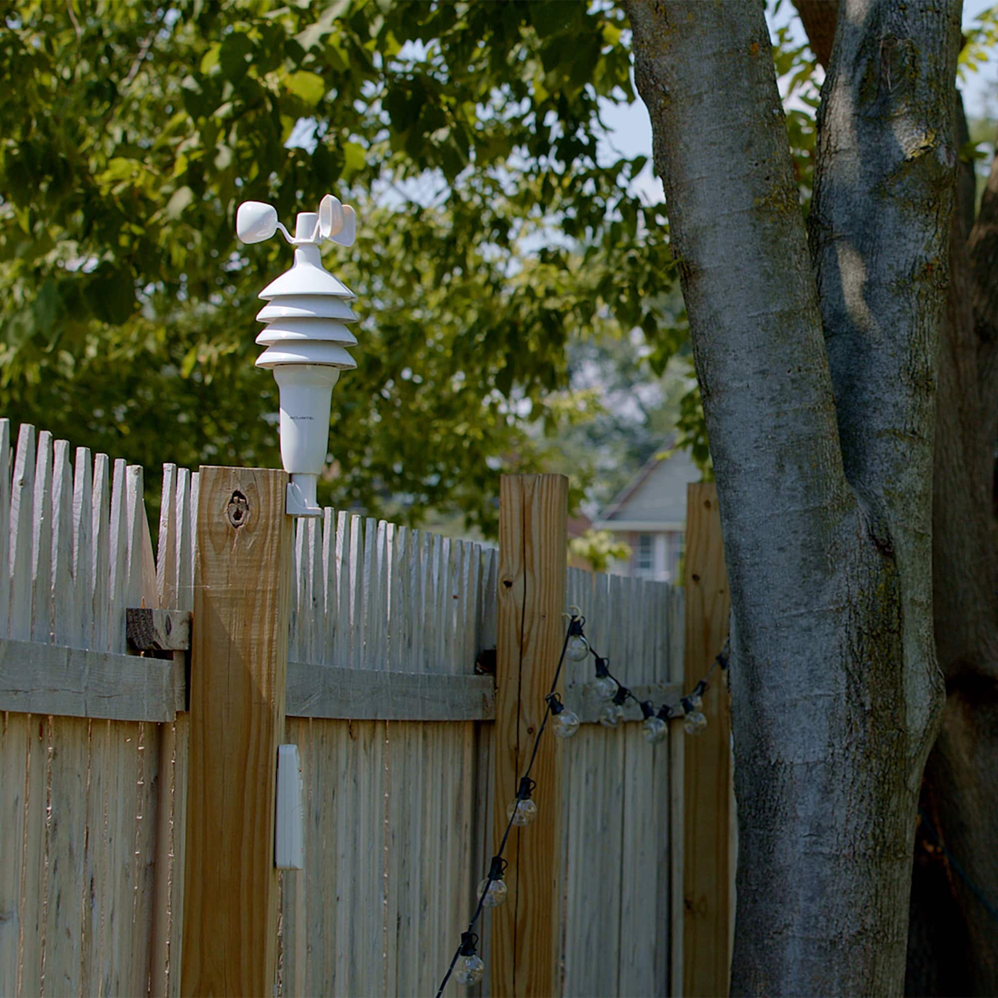 Alt View 17. AcuRite - Notos Weather Station - White/Black.