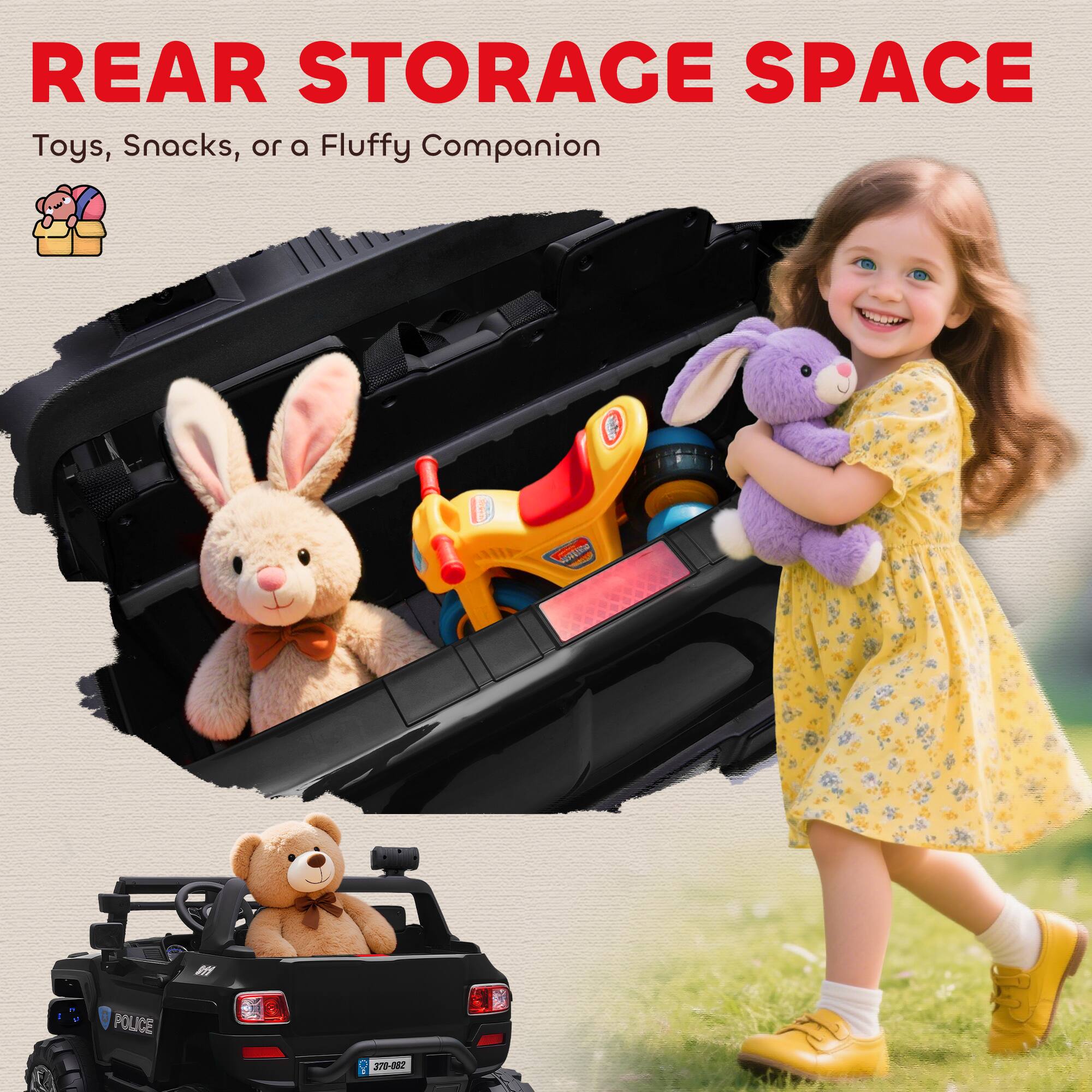 REAR STORAGE SPACE  
Toys, Snacks, or a Fluffy Companion
