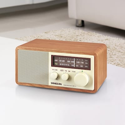 Sangean WR 11 Hi Fi Tabletop Retro Wooden Cabinet AM/FM Analog Sangean WR 11 Hi Fi Tabletop Retro Wooden Cabinet AM/FM Analog