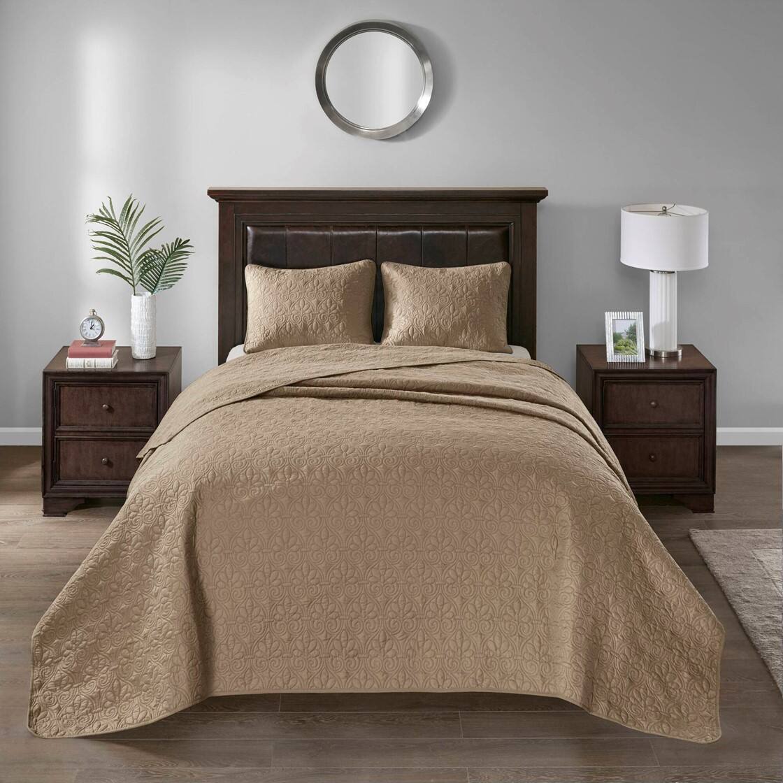 Alt View 1. Gracie Mills - Gracie Mills Sandy Reversible Bedspread Set with Classic Stitch Pattern - Khaki.