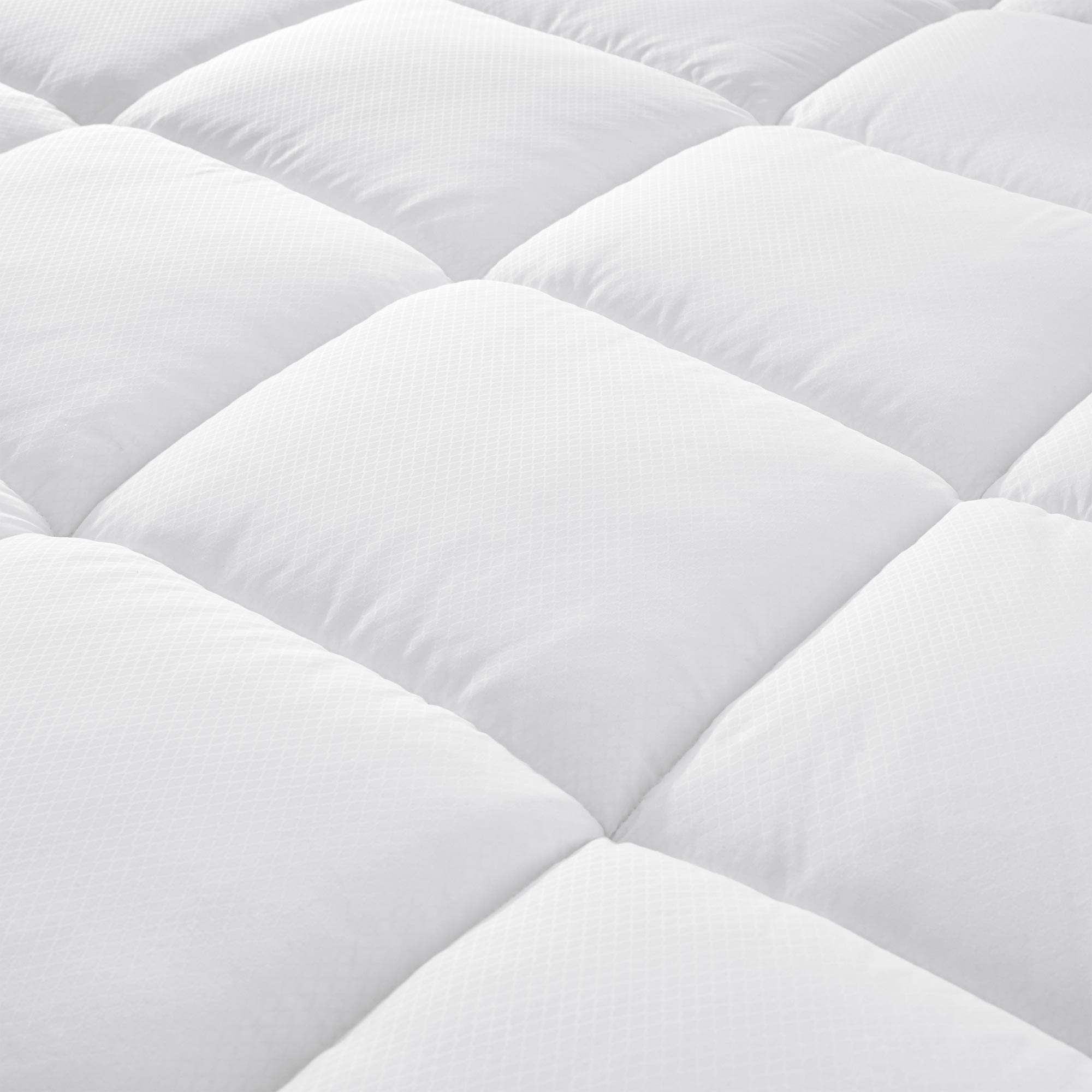 Left. Peace Nest - Peace Nest -  Cooling Mattress Pad with PCM Technology - Twin - White.