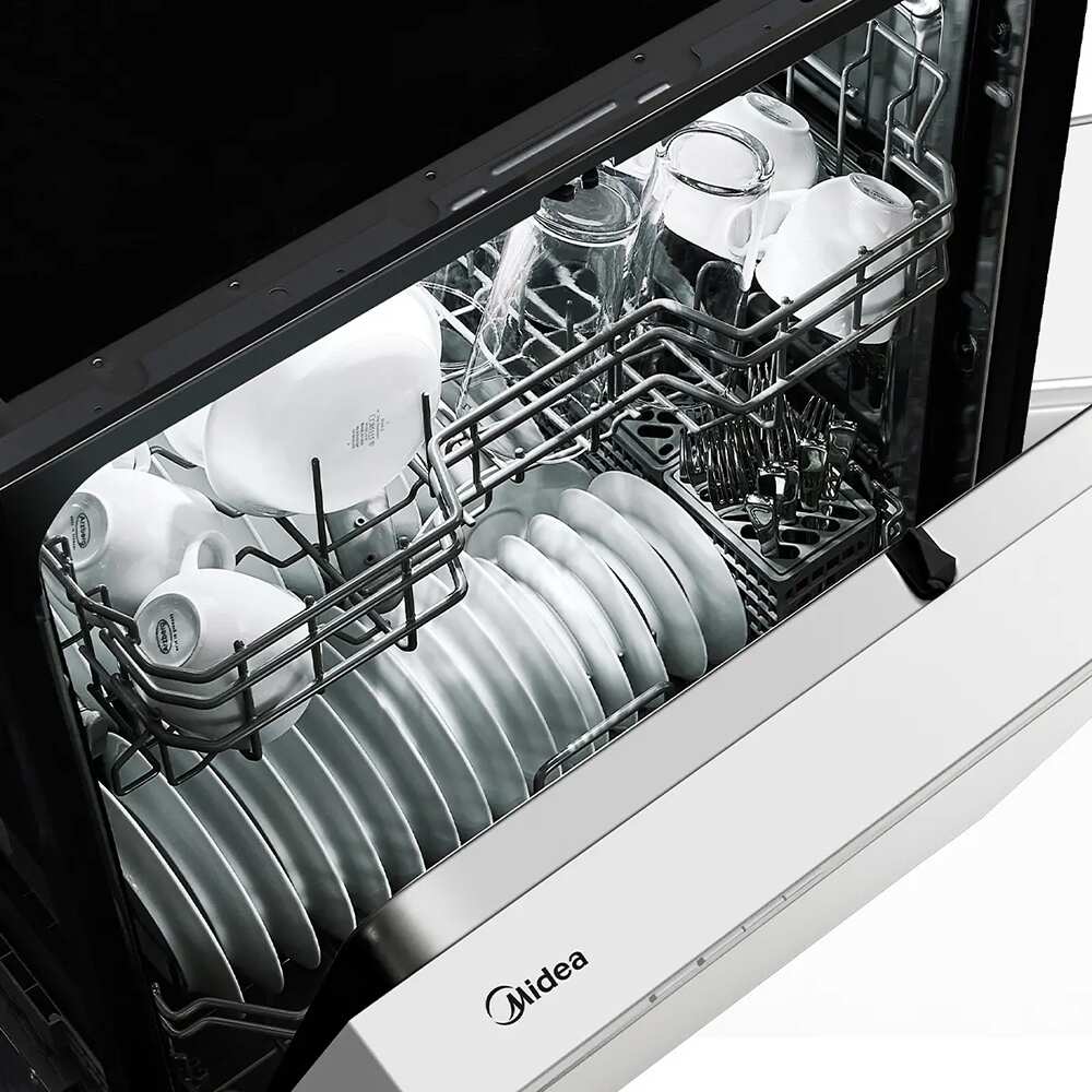 Alt View 2. Midea - 52 dBA Front Control Dishwasher in White - White.