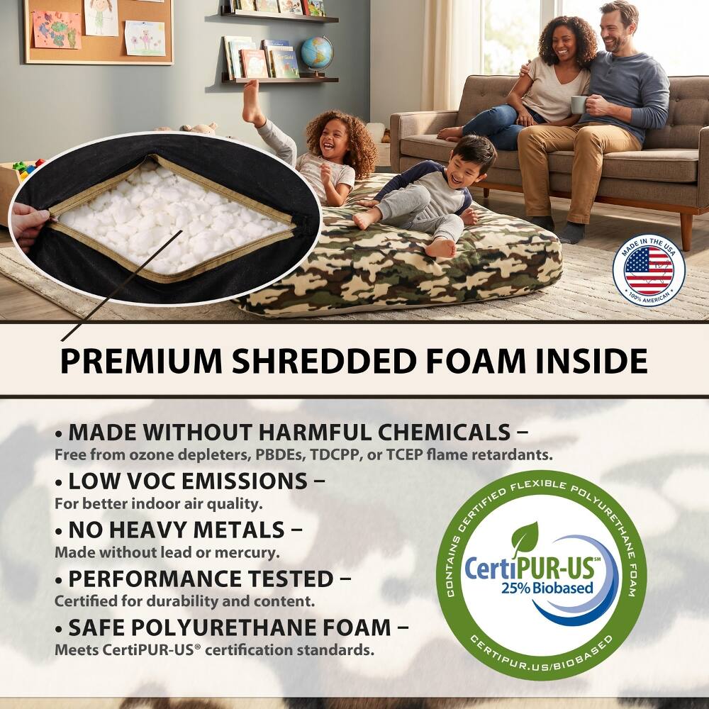 UN THE MADE USA  
100% AMERICAN  
PREMIUM SHREDDED FOAM INSIDE MADE WITHOUT HARMFUL CHEMICALS - Free from ozone depleters, PBDEs, TDCPP, or TCEP flame retardants.  
LOW VOC EMISSIONS - For better indoor air quality.  
NO HEAVY METALS - Made without lead or mercury.  
PERFORMANCE TESTED - Certified for durability and content.  
SAFE POLYURETHANE FOAM - Meets CertiPUR-US® certification standards.  
CertiPUR-US® 25% Biobased  
CLESTIVAKLUB-GRATER.COM/CLUB-BILLERATIONATIONS