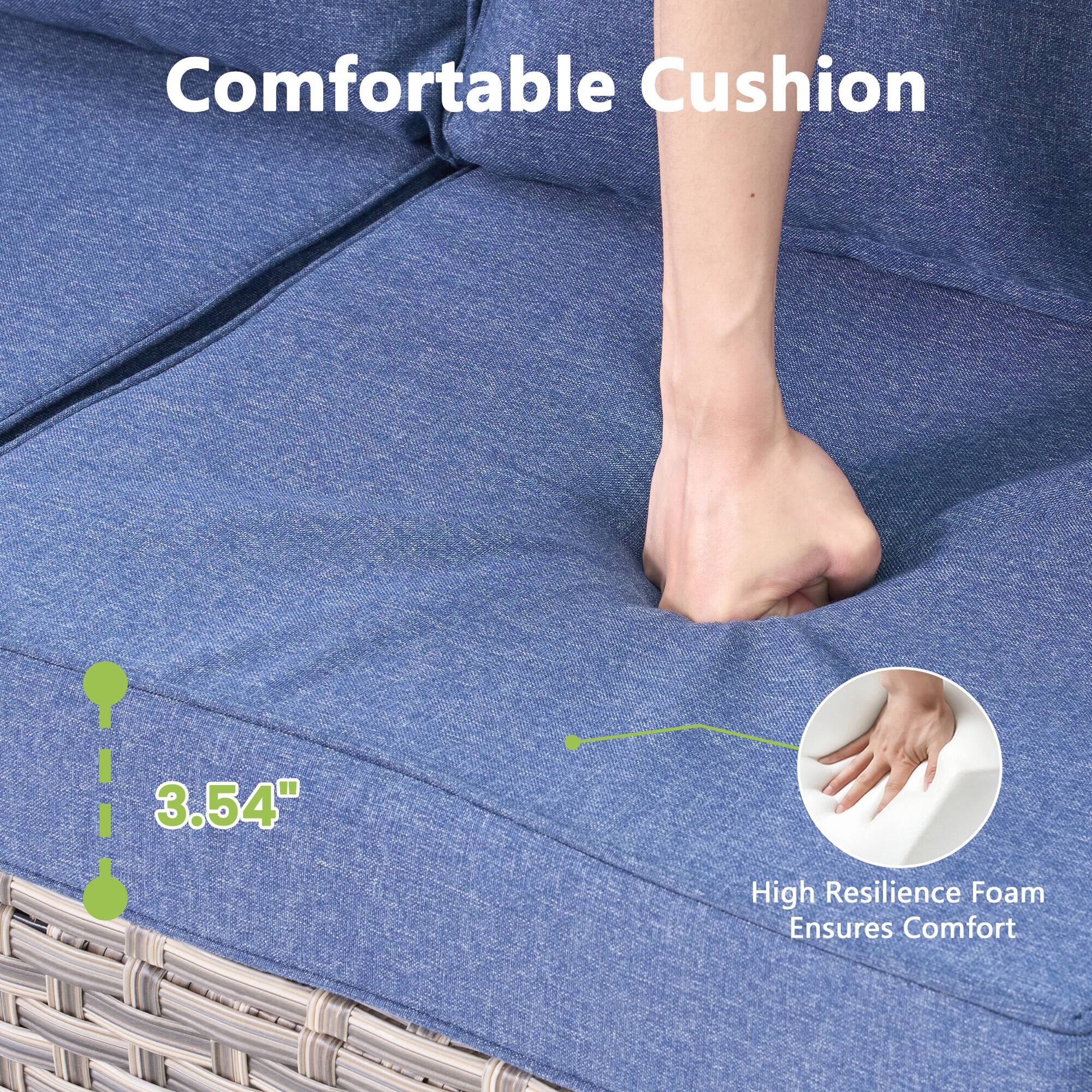 Comfortable Cushion  
3.54" High Resilience Foam Ensures Comfort