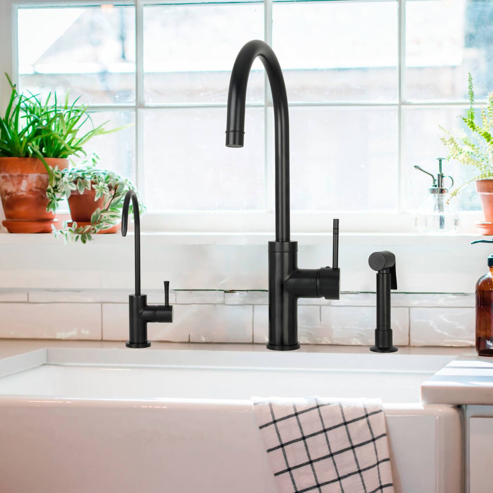 Alt View 3. Akicon - Akicon Solid Brass One-Handle Kitchen Drinking Water Filter Faucet in Matte Black - Matte Black.