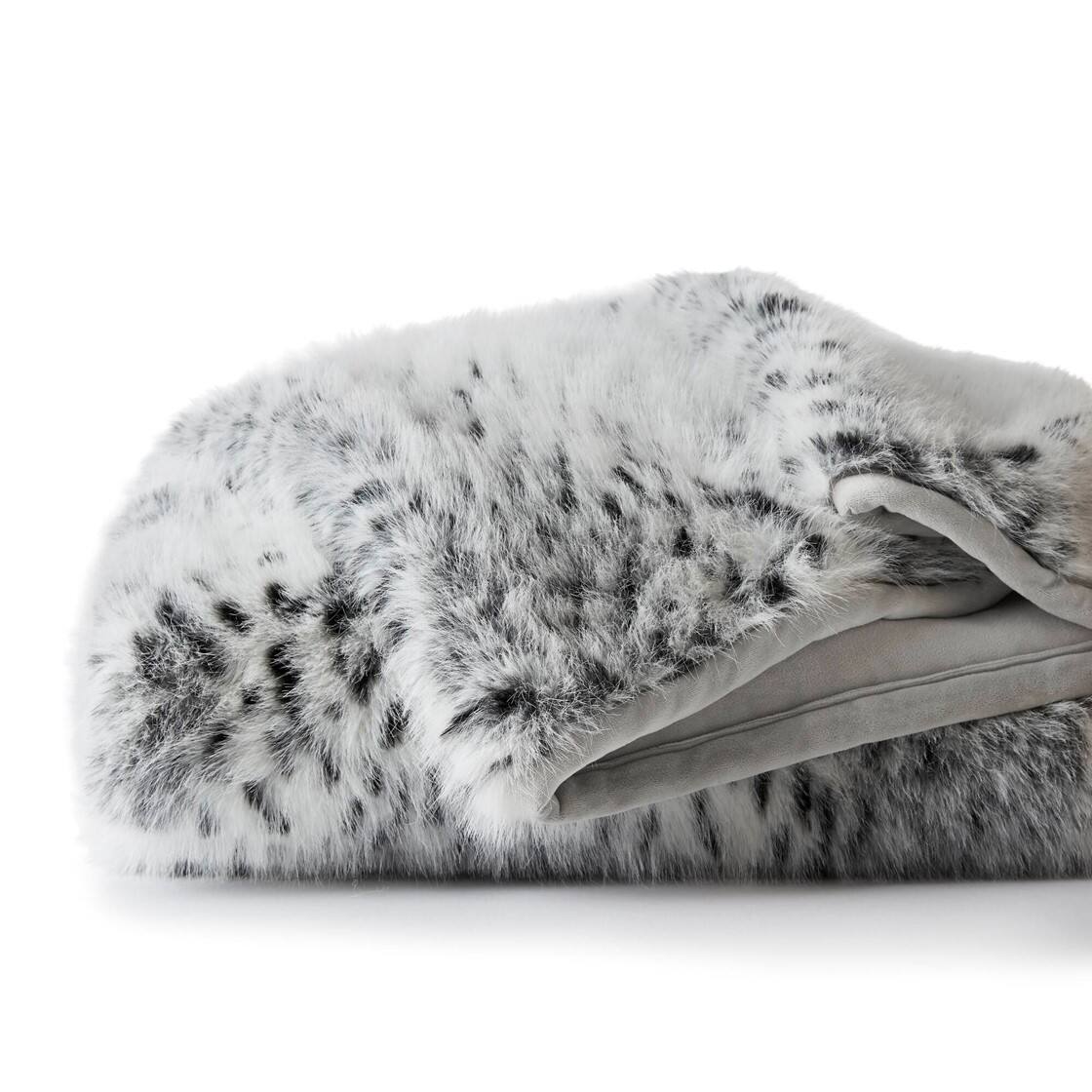 Front. Gracie Mills - Animal Print Faux Fur Throw Blanket - Snow Leopard.