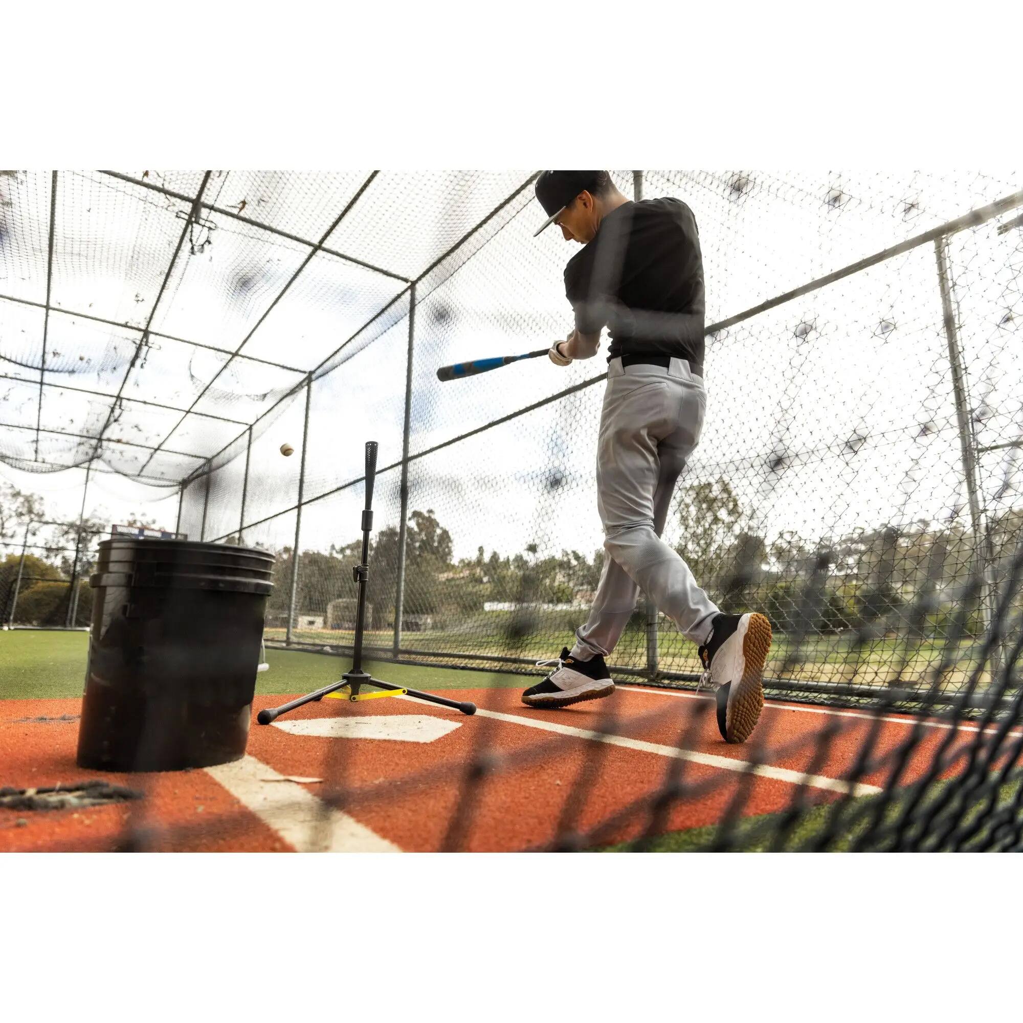 Alt View 1. SKLZ - SKLZ Baseball/Softball Elite Travel Tee - Black/Yellow - Black/Yellow.